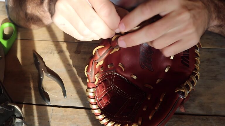 How to Tighten a Baseball Glove?